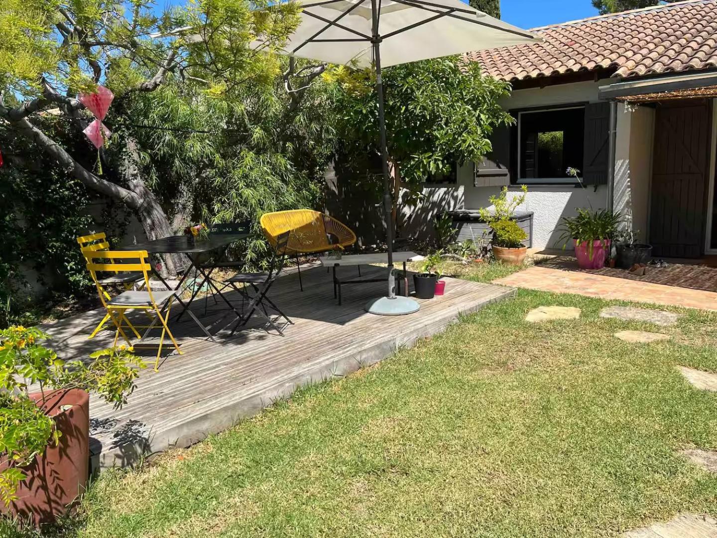 Avec Jardin, Bord De Et Colline Villa *